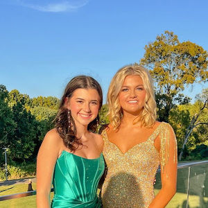 Meet your Posher, Chloe